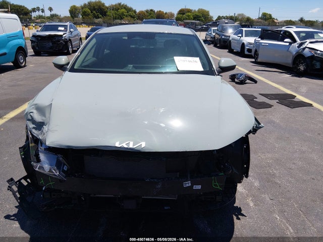 Kia K4 Lxs