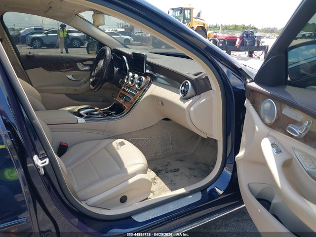Mercedes-Benz C-Class Luxury 4matic