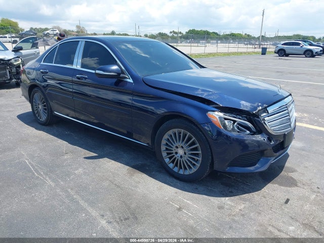 Salvage Mercedes-Benz C-Class Image