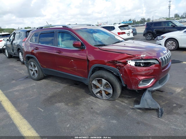 Salvage Jeep Cherokee Image
