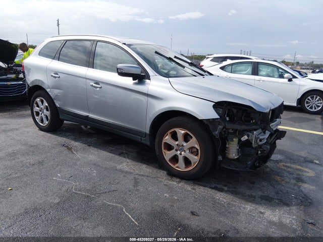 Salvage Volvo XC60 Image