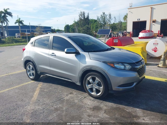 Salvage Honda HR-V Image