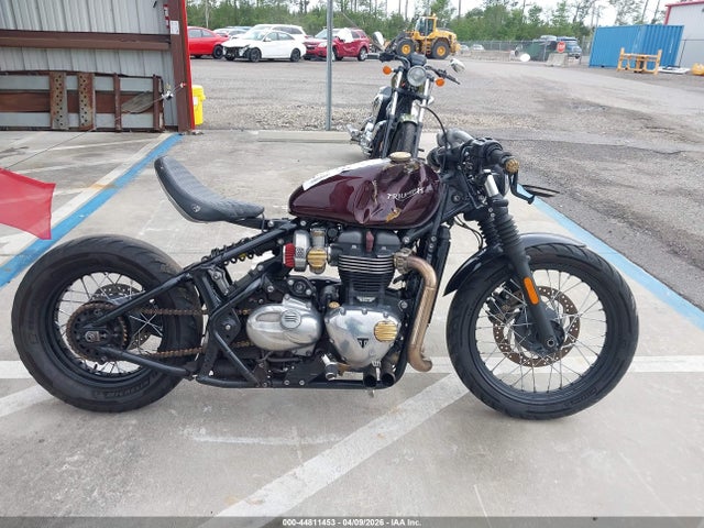 Triumph Bonneville Bobber