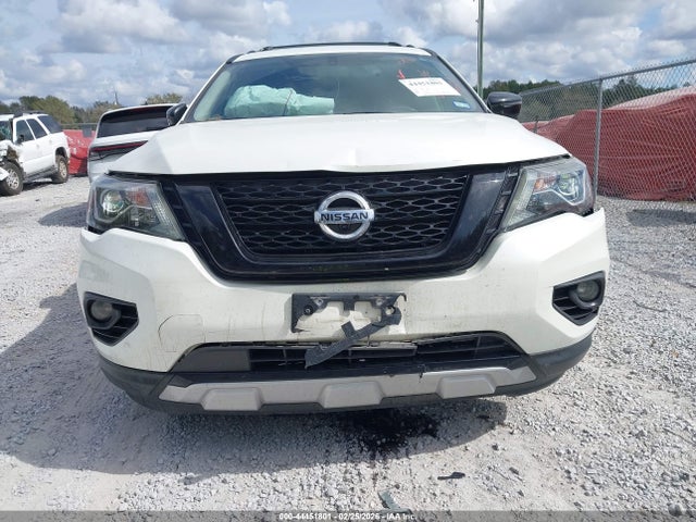 Nissan Pathfinder Sl 2wd