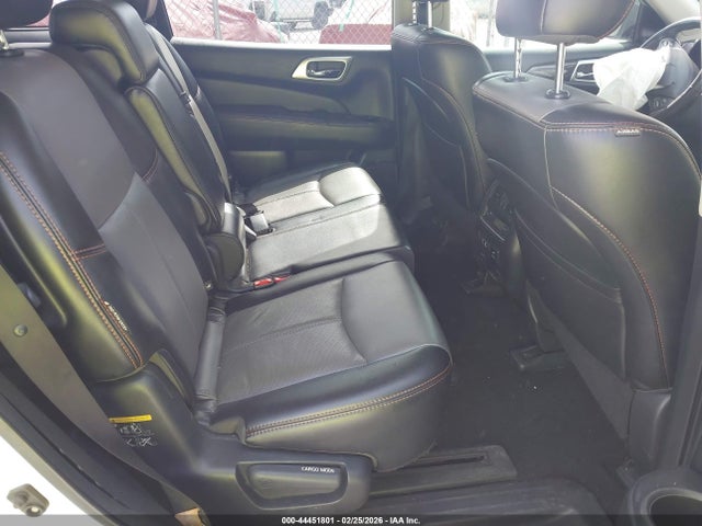 Nissan Pathfinder Sl 2wd