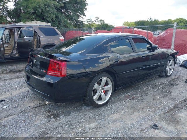 Dodge Charger Srt8
