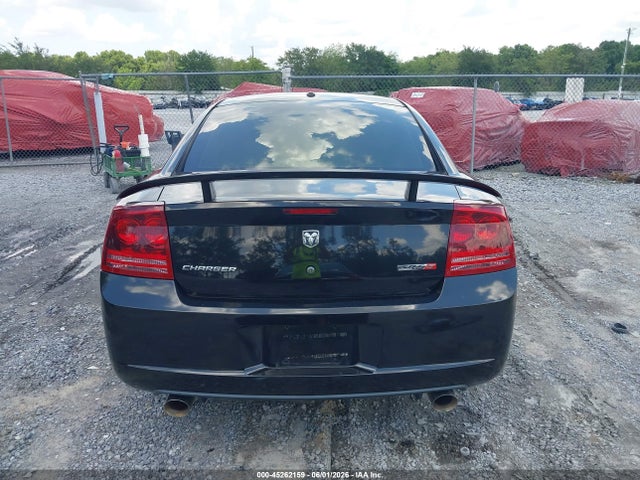 Dodge Charger Srt8