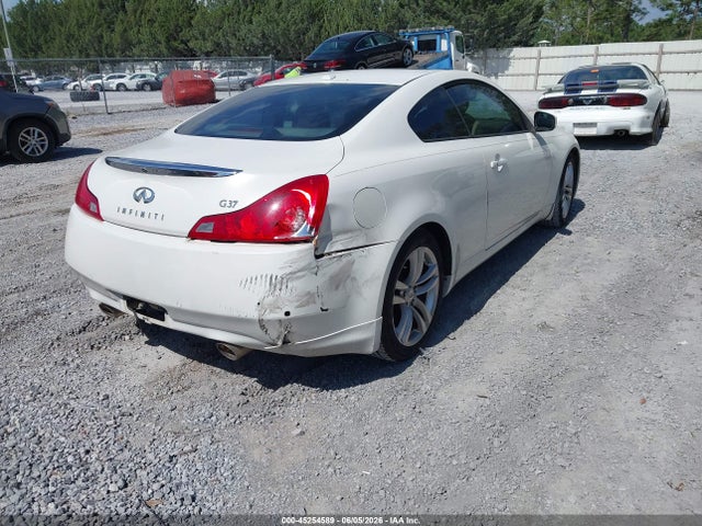 INFINITI G37 Journey
