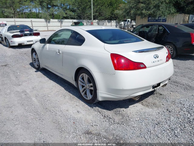 INFINITI G37 Journey