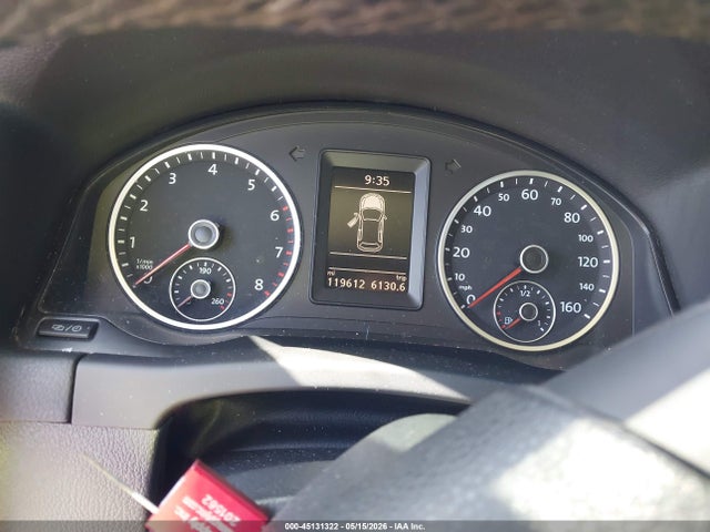Volkswagen Tiguan S