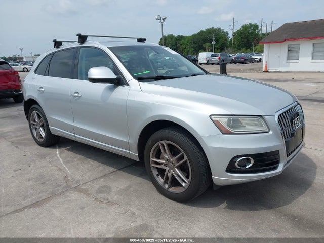 Salvage Audi Q5 Image