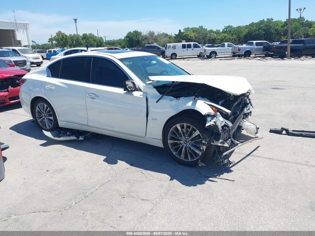 Salvage INFINITI Q50 Image