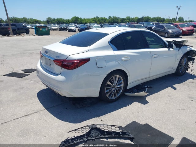 INFINITI Q50 3.0t Luxe