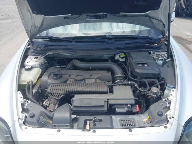 Volvo C70 T5