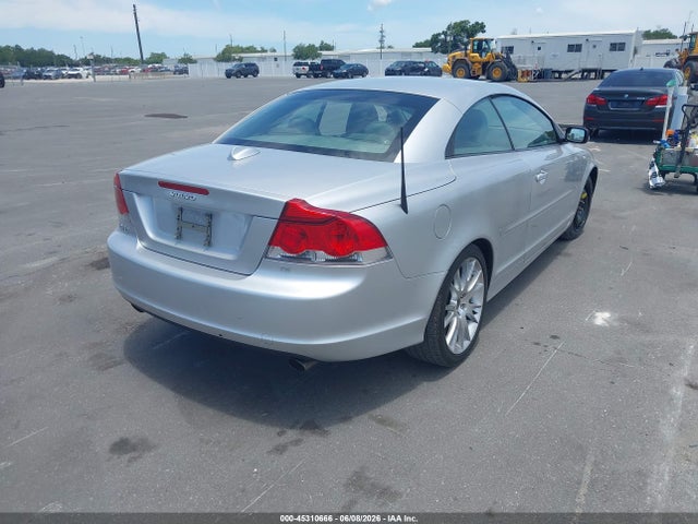 Volvo C70 T5