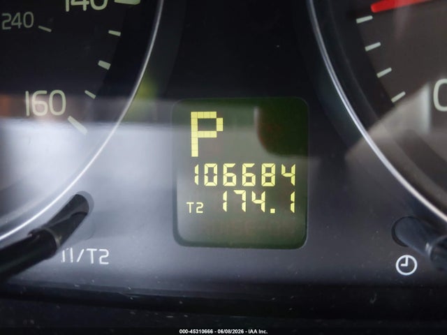 Volvo C70 T5