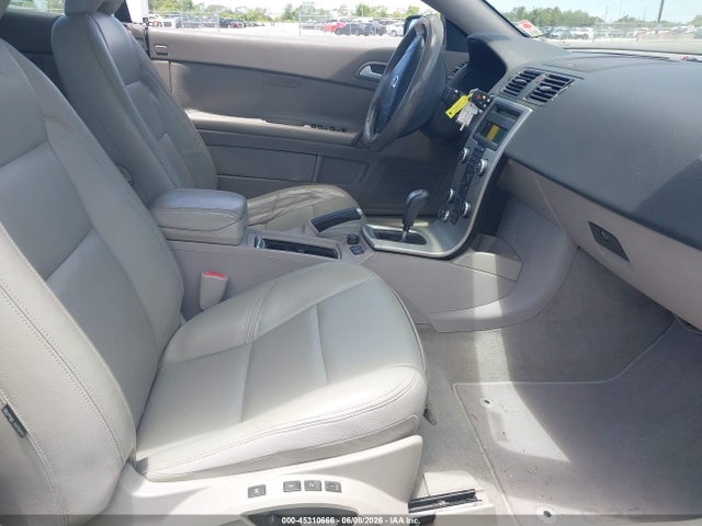 Volvo C70 T5