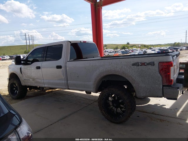 Ford F-250 Xlt