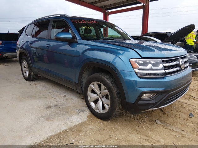 Salvage Volkswagen Atlas Image