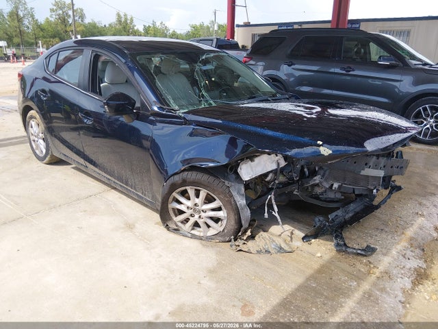 Salvage Mazda Mazda3 Image