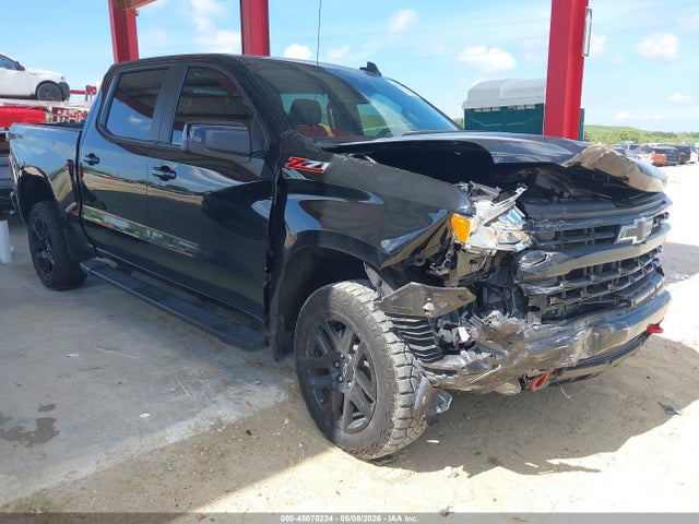 Salvage Chevrolet Silverado 1500 Image