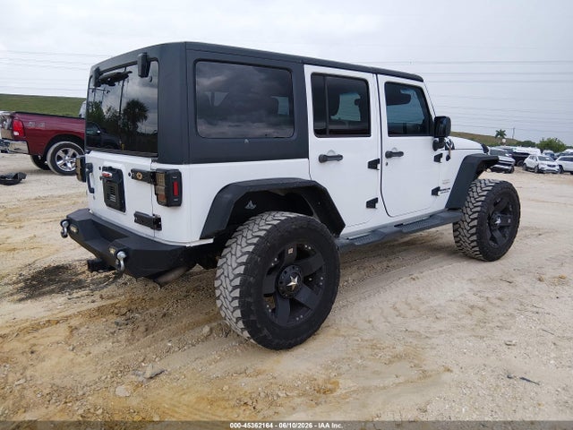 Jeep Wrangler Sahara