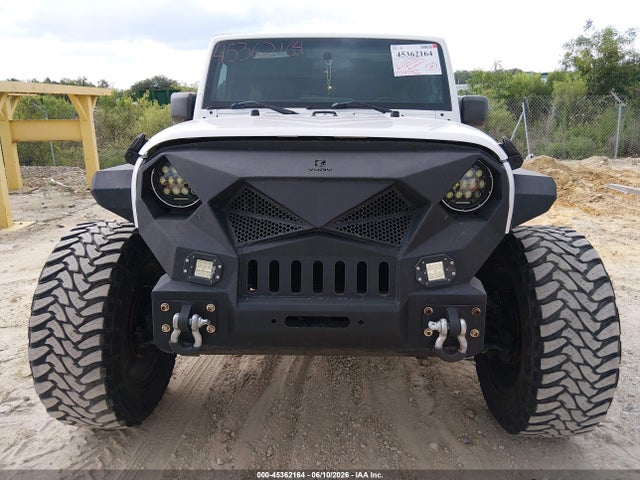Jeep Wrangler Sahara