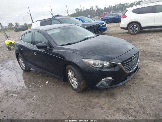 Salvage Mazda Mazda3 Image