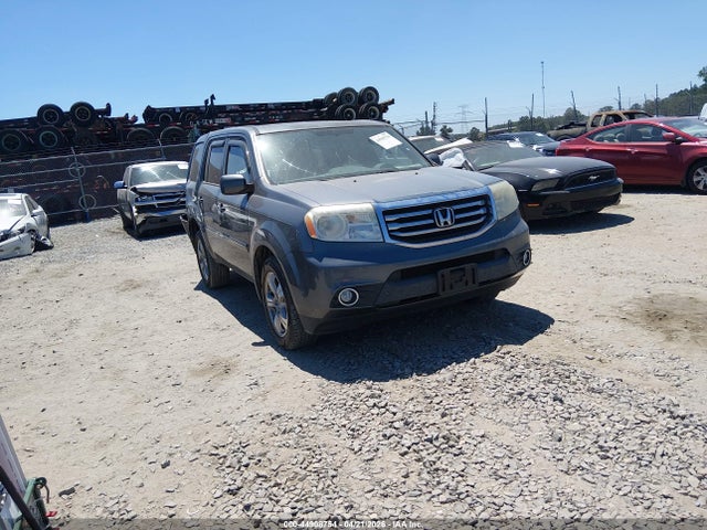 Salvage Honda Pilot Image