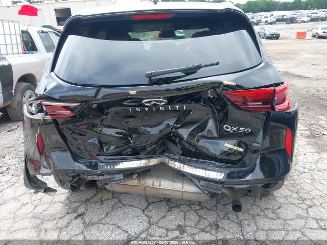 INFINITI Qx Essential