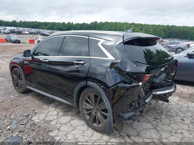 INFINITI Qx Essential