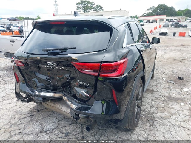 INFINITI Qx Essential