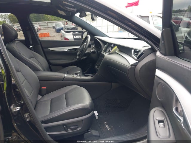 INFINITI Qx Essential
