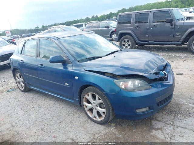 Salvage Mazda Mazda3 Image