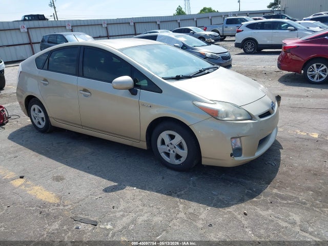 Salvage Toyota Prius Image