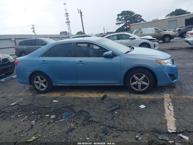 Toyota Camry Le
