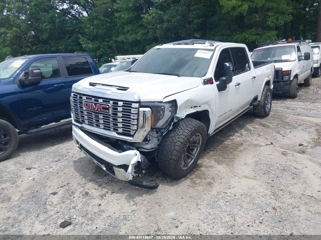 General Motors Sierra 2500HD 4wd  Standard Bed Denali