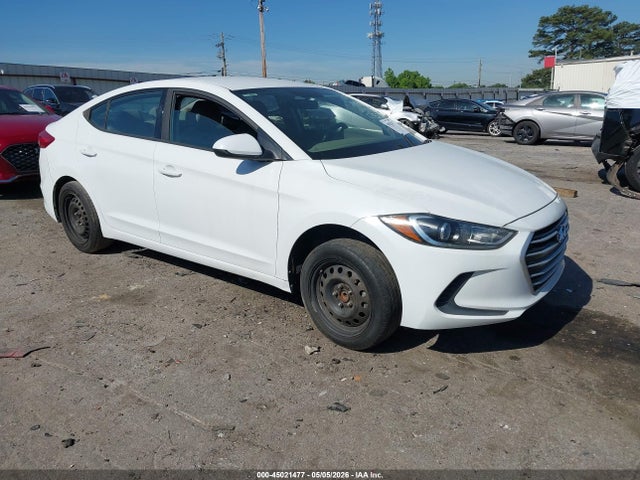 Salvage Hyundai ELANTRA Image