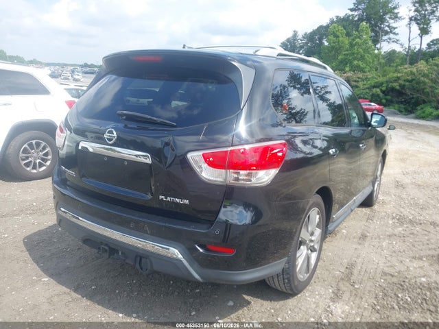 Nissan Pathfinder Platinum