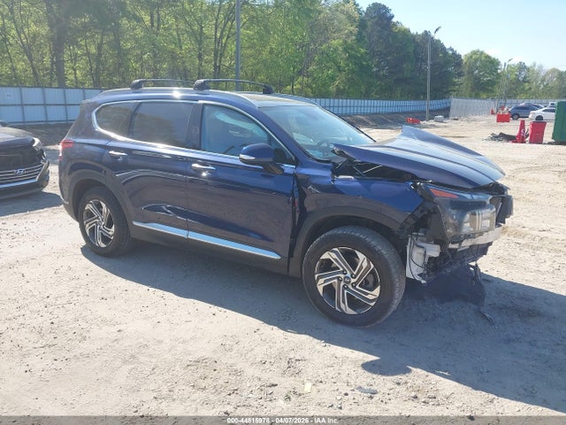 Salvage Hyundai SANTA FE Image