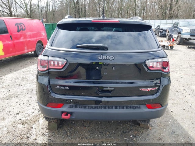 Jeep Compass Trailhawk 4x4