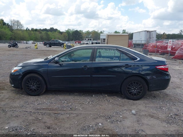 Toyota Camry Le