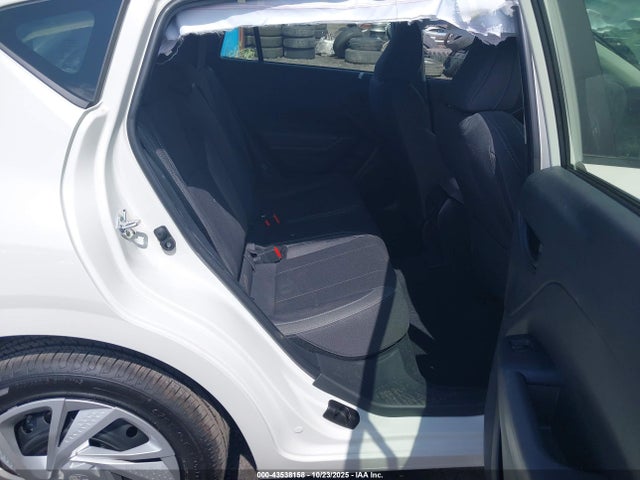 Subaru Impreza Base 5-door