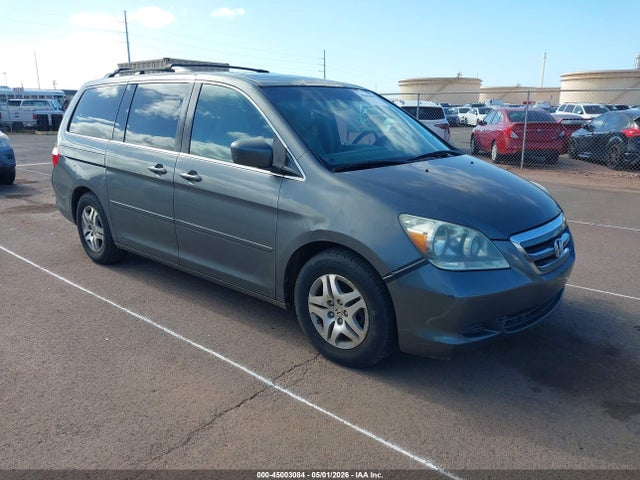 Salvage Honda Odyssey Image