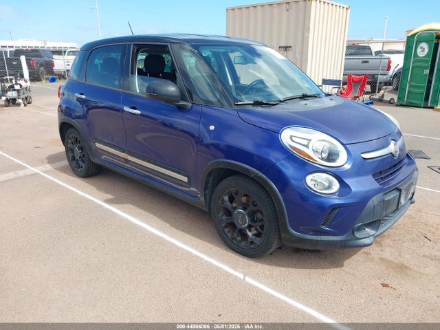 Salvage FIAT 500L Image