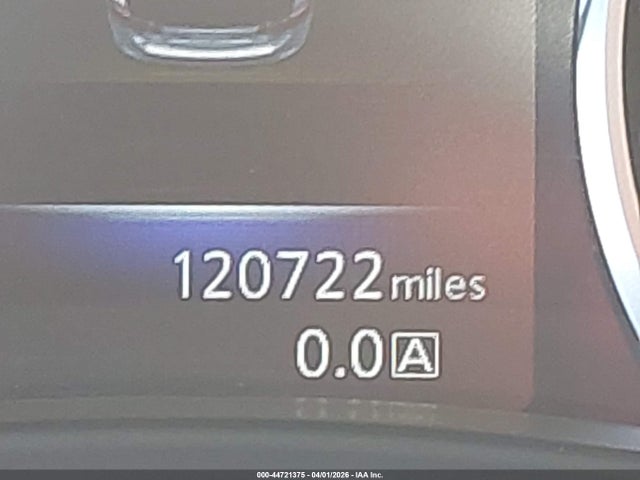 INFINITI Q50 Premium