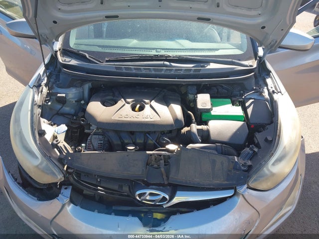 Hyundai ELANTRA Se