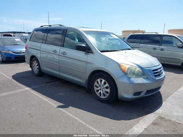 Salvage Honda Odyssey Image