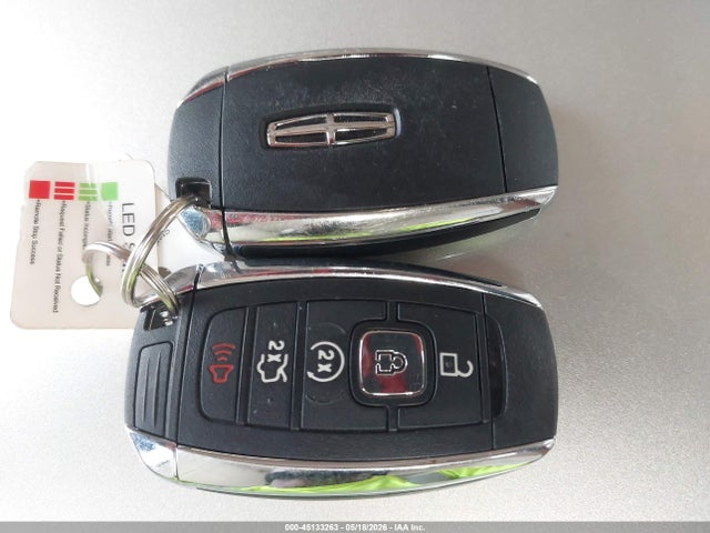 Lincoln MKZ Select