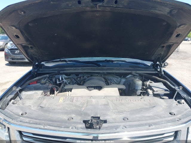 Chevrolet Suburban Premier